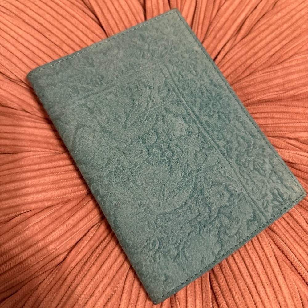 2 Anthropologie Teal Embossed Passport Holder - Picture 2 of 8